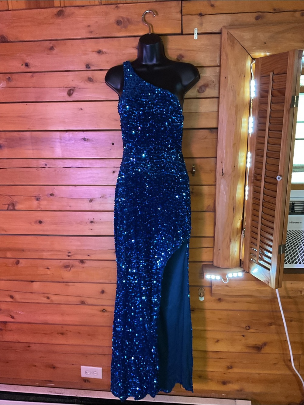 One-Shoulder Navy Sequin Evening Gown w/ slit hem and Open Back - Picture 5 of 14